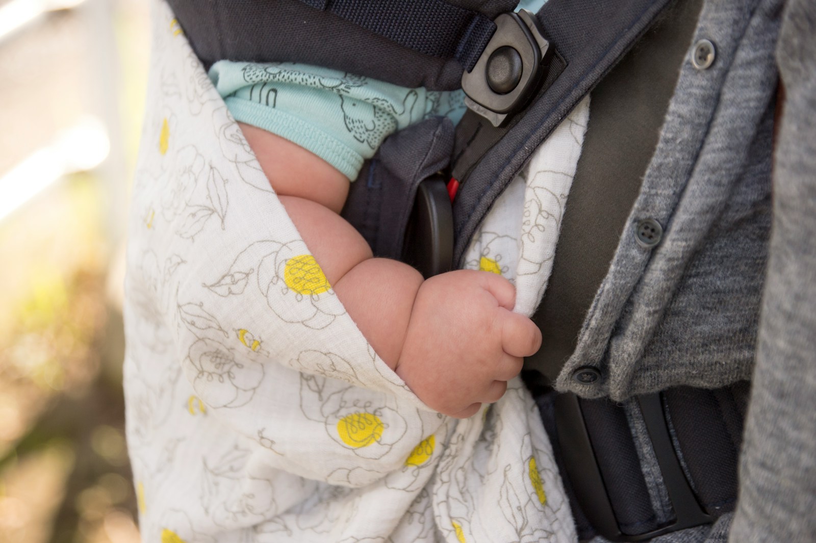 Kindertragen: so wählen sie die richtige tragehilfe für 2-jährige 1 porte bébé 2 ans