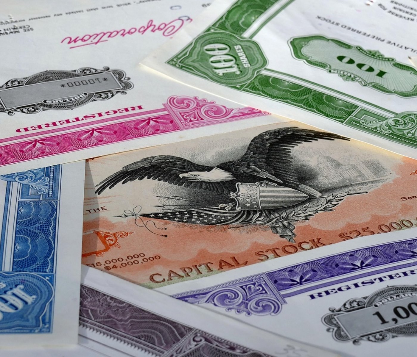 Geldanlage: ETFs, Aktien und Anleihen verständlich erklärt 1 Geldanlage: ETFs, Aktien und Anleihen verständlich erklärt